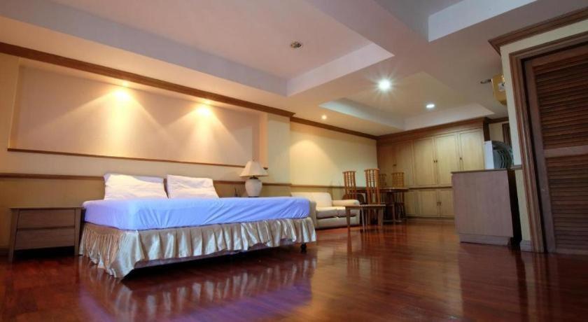 Alameda Suites Hotel Бангкок Екстер'єр фото