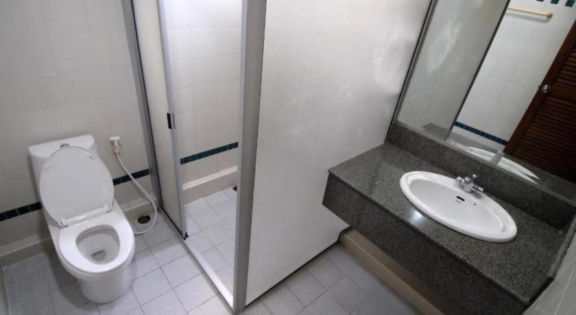 Alameda Suites Hotel Бангкок Екстер'єр фото
